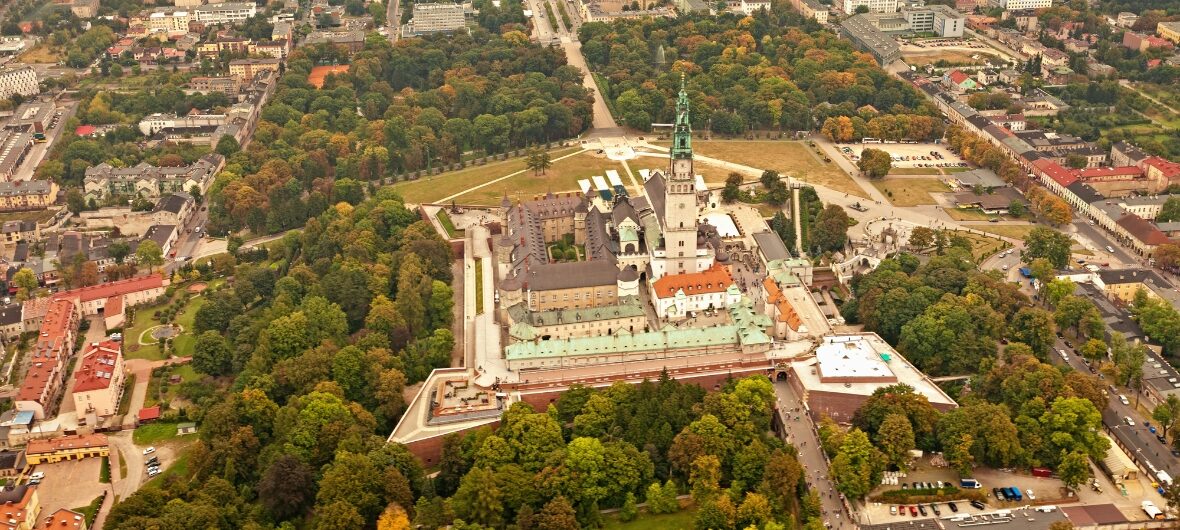 Поїздка до Ченстохови для осіб поважного віку 50+ від програми Варшавський університет для України-2023-10-18 12:00
