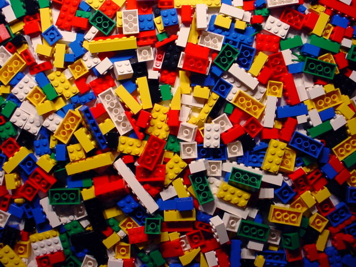 Майстер-клас та змагання з будування LEGO-катапульт
